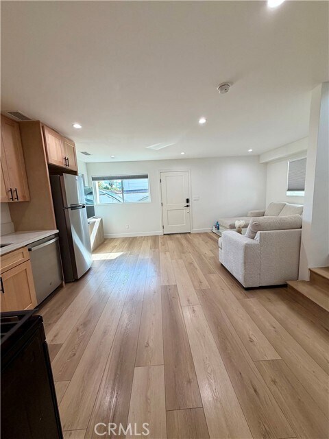 Foto del edificio - 5436 Kester Ave