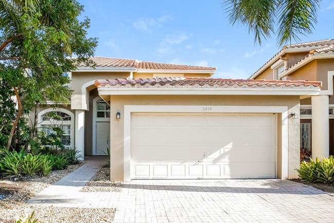 Building Photo - 5419 NW 121st Ave