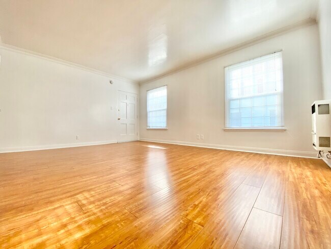 Foto del edificio - 6765 Yucca St