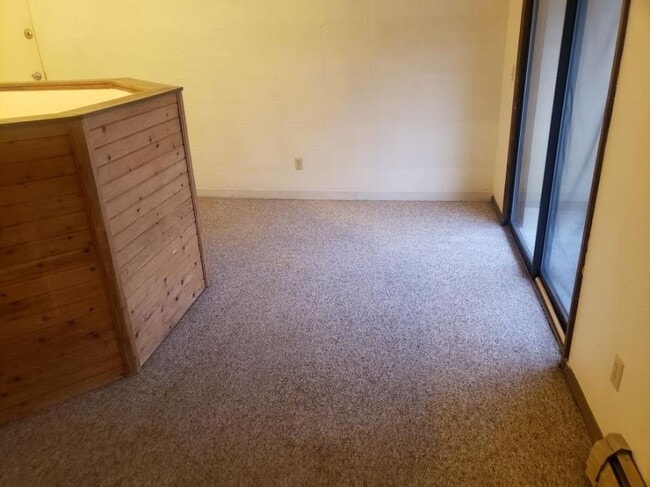 Building Photo - 2 bedroom in Billings MT 59102