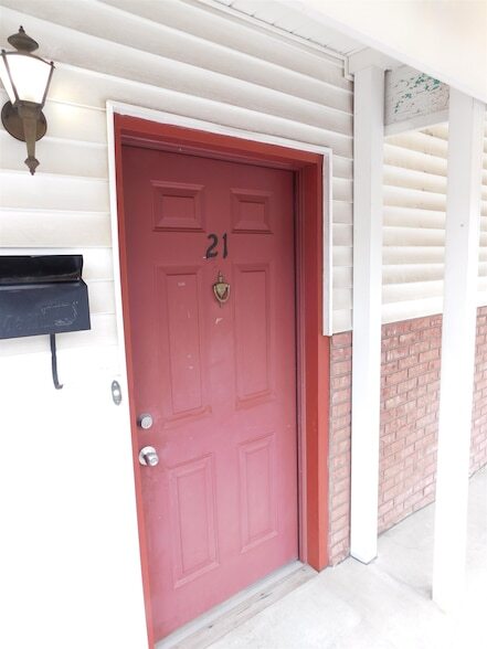 Photo - 21 W 14th St House