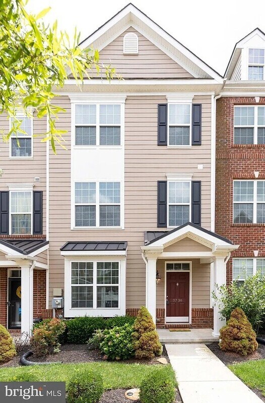 Photo - 3736 Green Street
