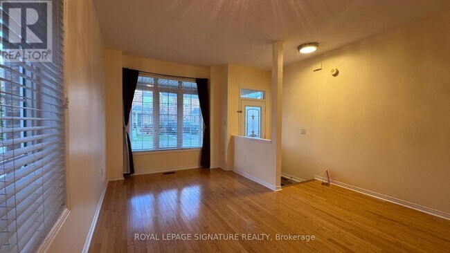 Photo du bâtiment - 3171 Morning Glory Mews