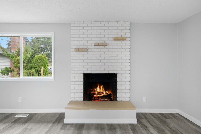 fireplace - 1225 Johnson St