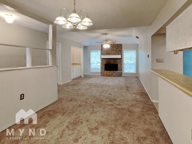 Building Photo - 5516 Lordsburg Trl