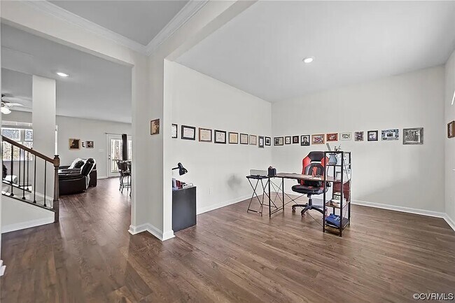 ENTRANCE - 5519 Tag Alder Ter