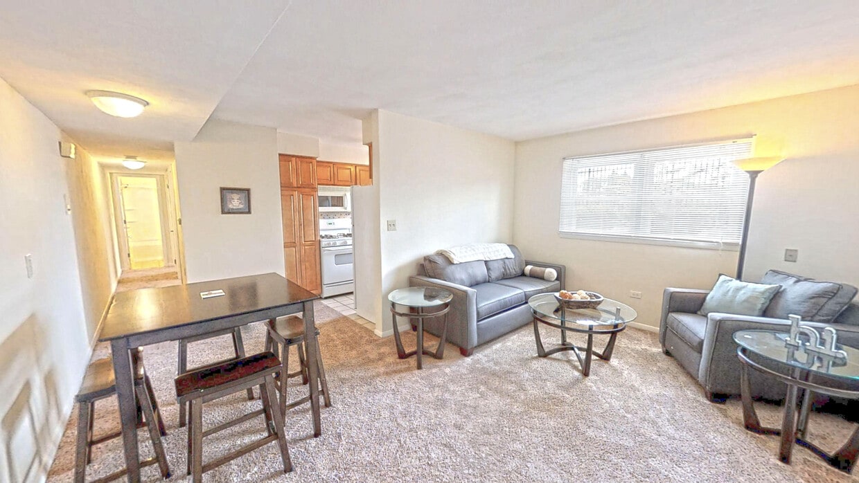 Primary Photo - 55 E Healey St