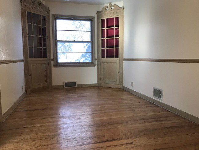 Foto del edificio - 4020 B St