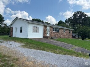 Building Photo - 1307 Allen Rd