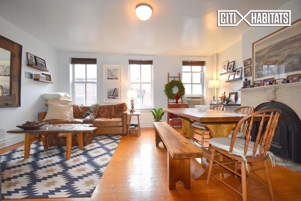 Primary Photo - 375 Bleecker St