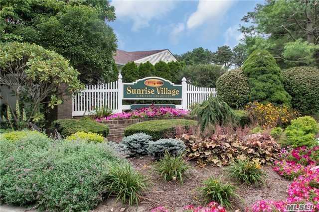Foto principal - 194 Revere Dr