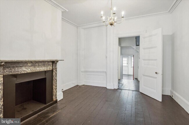 Building Photo - 161 N 2nd St