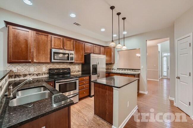 Building Photo - 2748 Pierce Brennen Ct NE