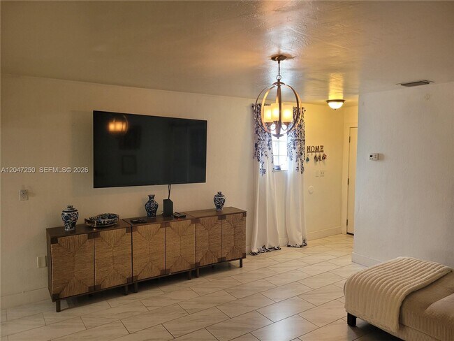 Foto del edificio - 6691 W 15th Ct