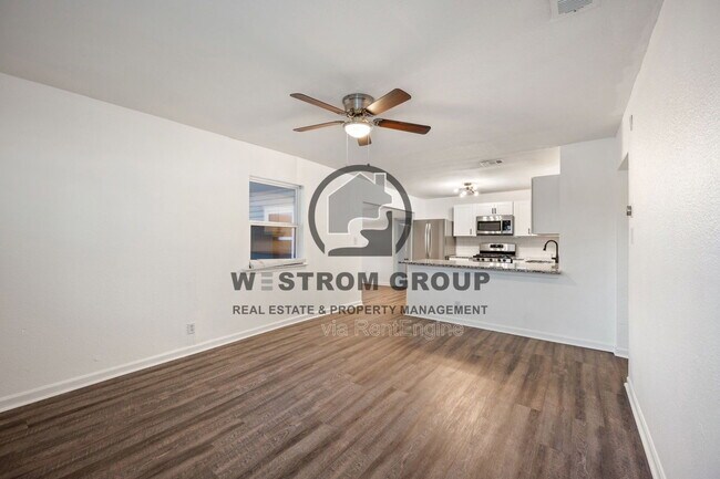 Foto del edificio - 4452 Fletcher Ave