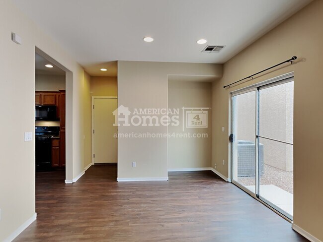 Foto del edificio - 920 Sunny Acres