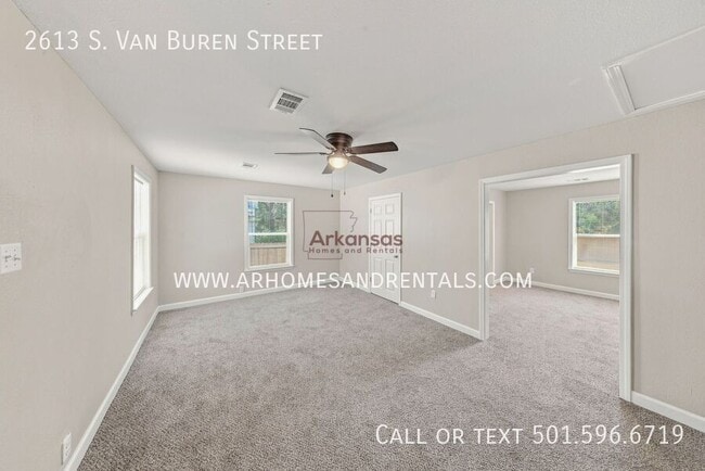 Building Photo - 2613 S Van Buren St