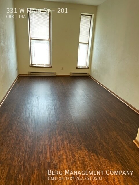 Foto del edificio - 331 W Main St