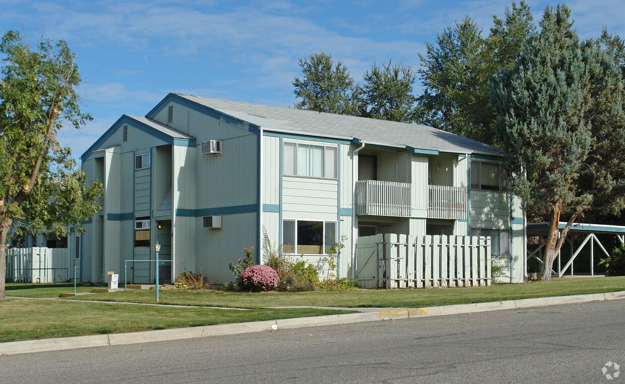 Building Photo - Western Classic Apartments