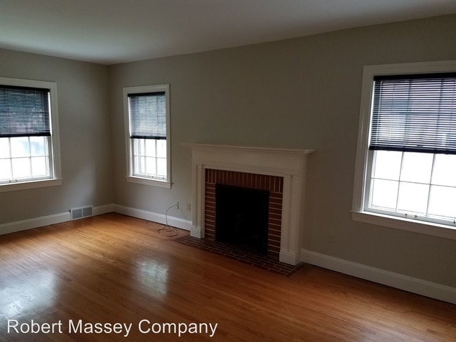 Building Photo - 2 br, 1 bath House - 2437 Broadmeade Road, #2