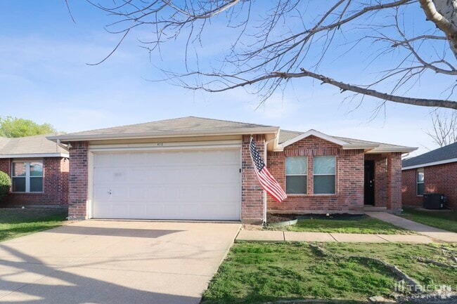 Building Photo - 4112 Gray Fox Dr