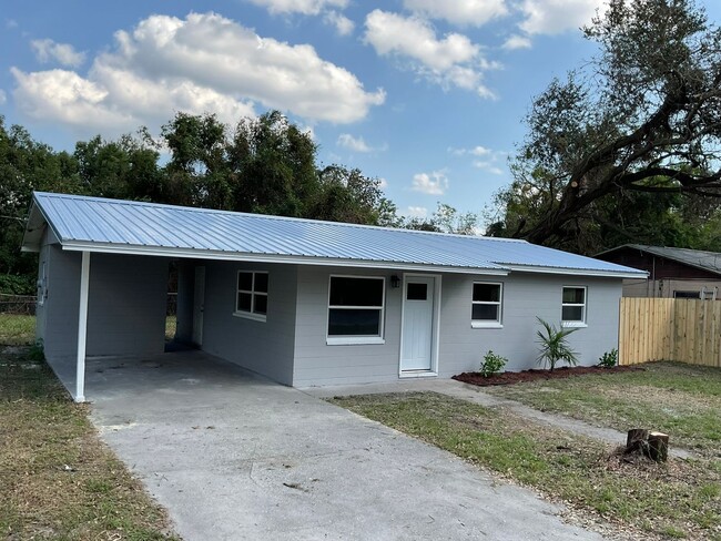 Foto del edificio - GORGEOUS 3BR/1BA Block Home! NO APPLICATIO...