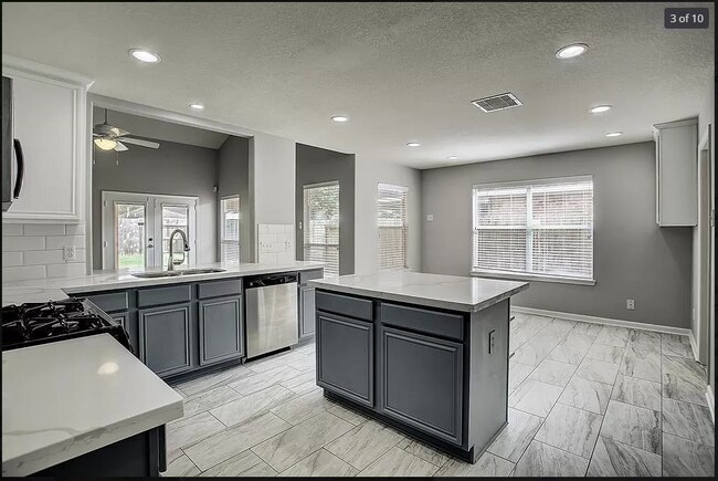 Foto del edificio - 25246 Spring Iris Ln