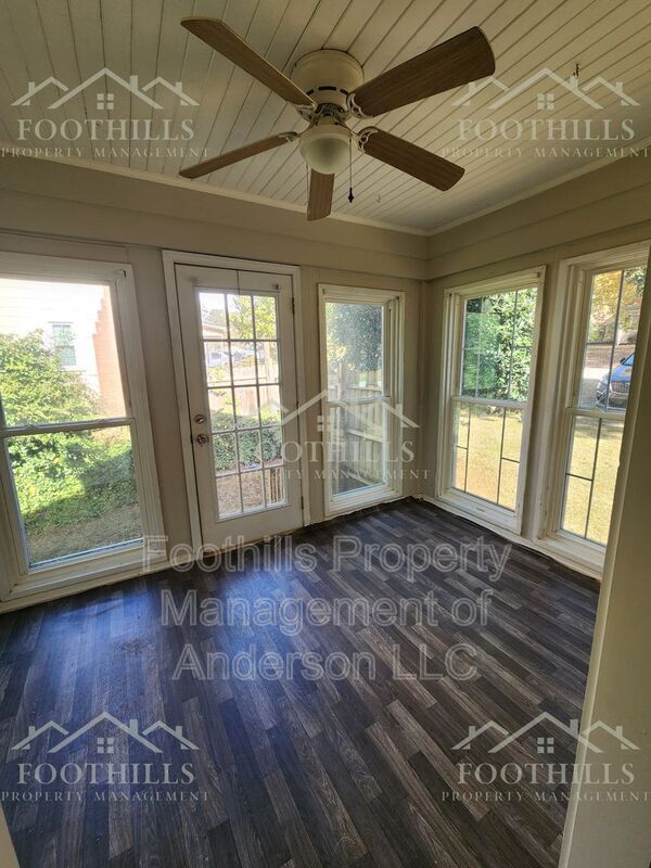 Foto del edificio - 1917 Inman Dr