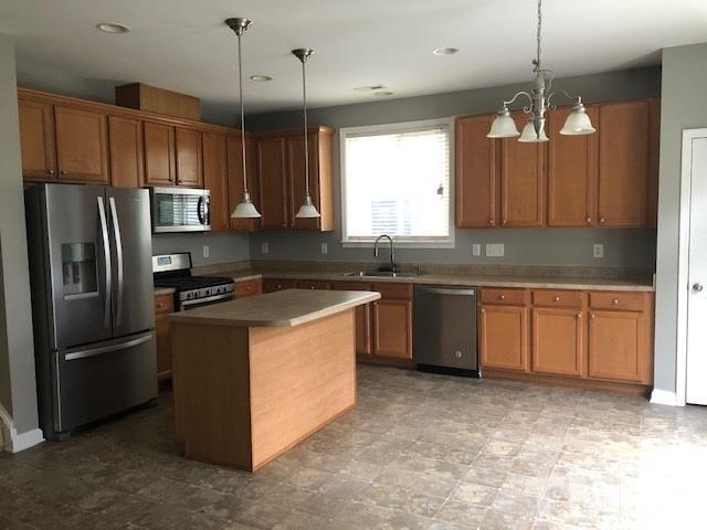 Building Photo - 522 Abbey Fields Loop