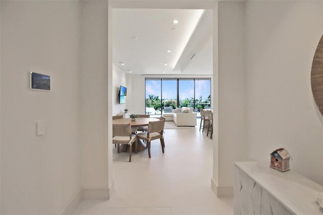 Building Photo - 1591 Gulf of Mexico Dr