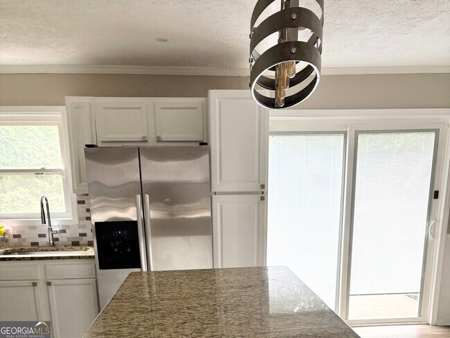 Foto del edificio - 3193 Abbeywood Dr
