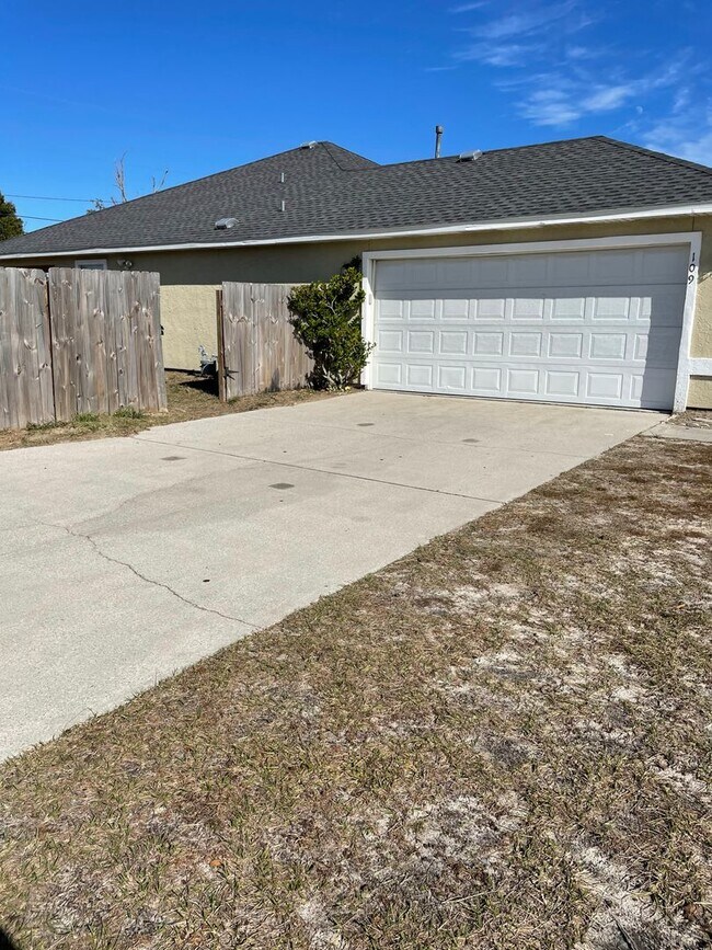 Foto del edificio - 109 Abigail Ln - Springfield/Callaway area...