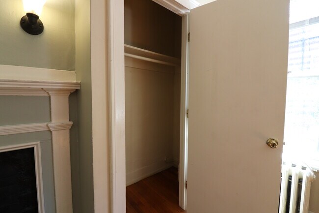 Building Photo - 88 Myrtle St
