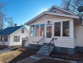 Building Photo - 5115 Maple St