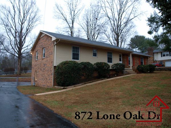 Foto principal - 872 Lone Oak Dr