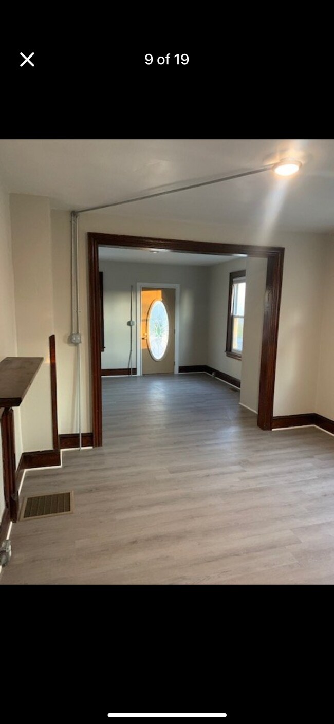 Foto del edificio - 639 E Middle St