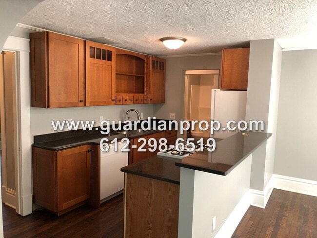 Foto del edificio - 1783 W Dayton Ave