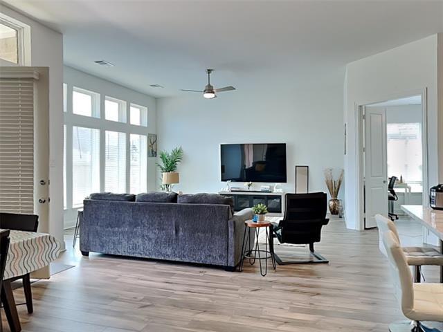 Foto del edificio - 2813 Quill Ln