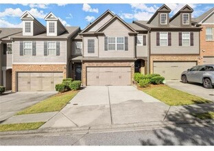 Building Photo - 2304 Oakton Pl