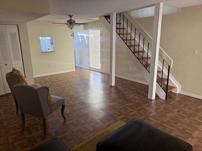Foto del edificio - 8739 NE 4th Avenue Rd