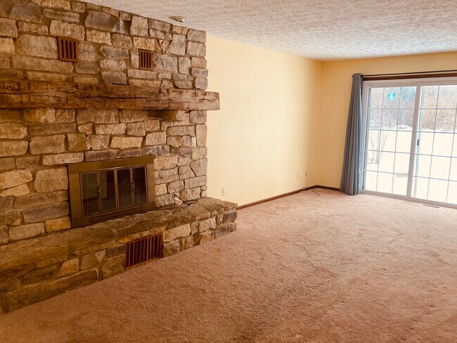 Building Photo - 3756 Pine Meadow Rd