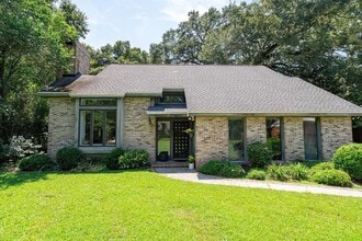 Building Photo - 3724 Longchamp Cir