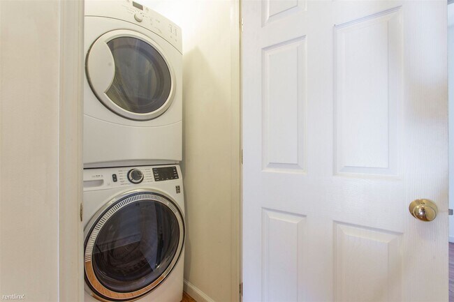 Foto del edificio - 5 br, 3 bath House - 1713 FONTAIN ST Unit 1