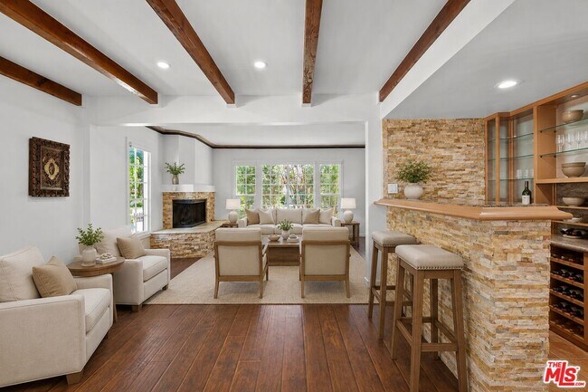 Foto del edificio - 11241 Peach Grove St