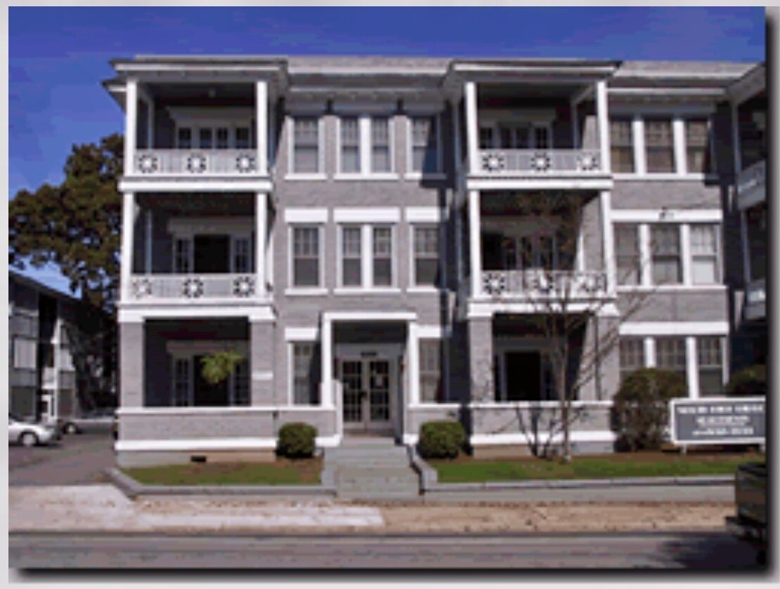 Primary Photo - 625 N Highland Ave NE