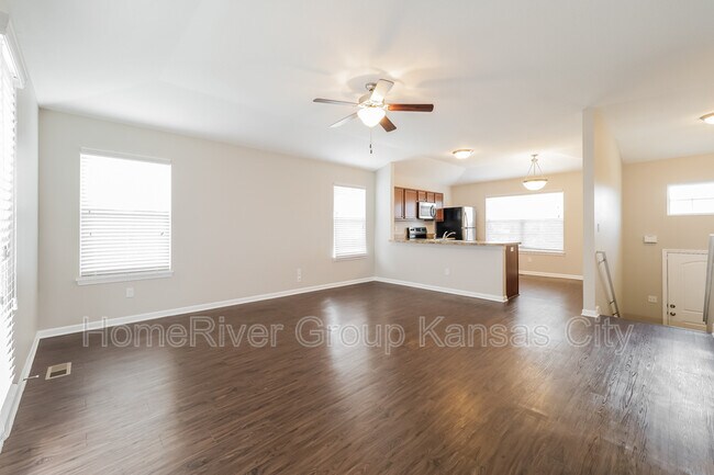 Foto del edificio - 31895 W 172nd St