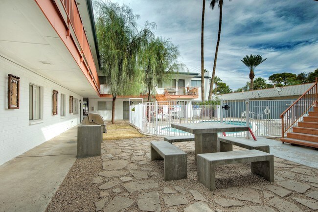 Área para barbacoa en el patio - The Estates at Medlock