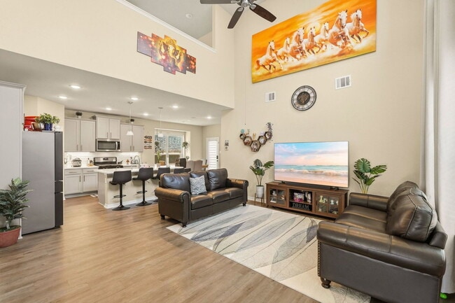 Building Photo - 812 Coronado Ter Ln