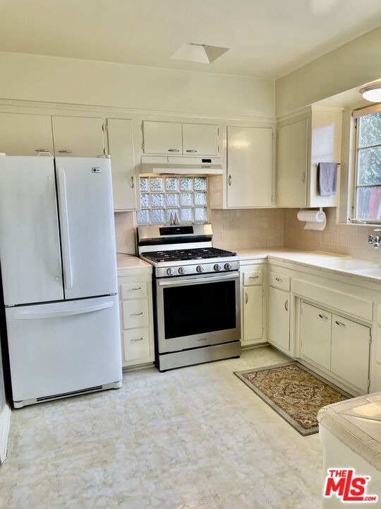 Foto del edificio - 10565 W Olympic Blvd