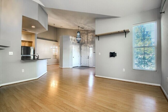 Foto del edificio - 3992 S Carson St